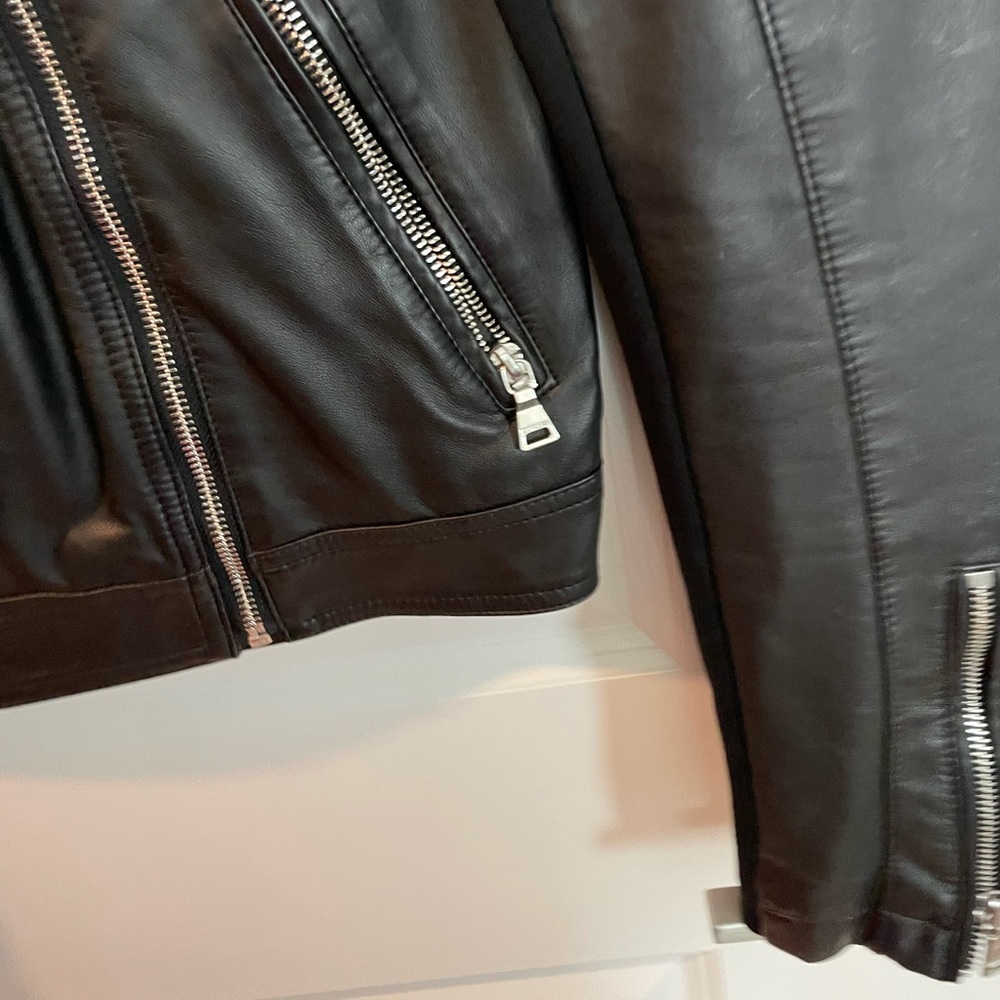 Express Motto Jacket - Picture 5 of 5